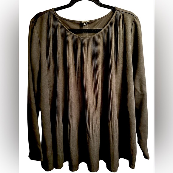 Ann Taylor Pleated Blouse - Picture 1 of 3